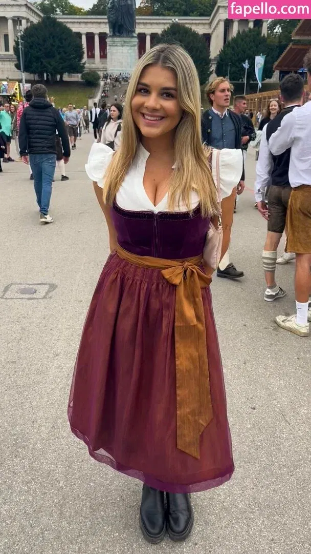 Felicia Fuchs Onlyfans Photo Gallery 