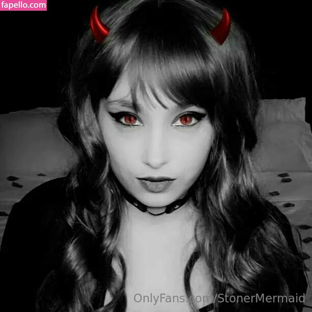 stonermermaid420 Onlyfans Photo Gallery 