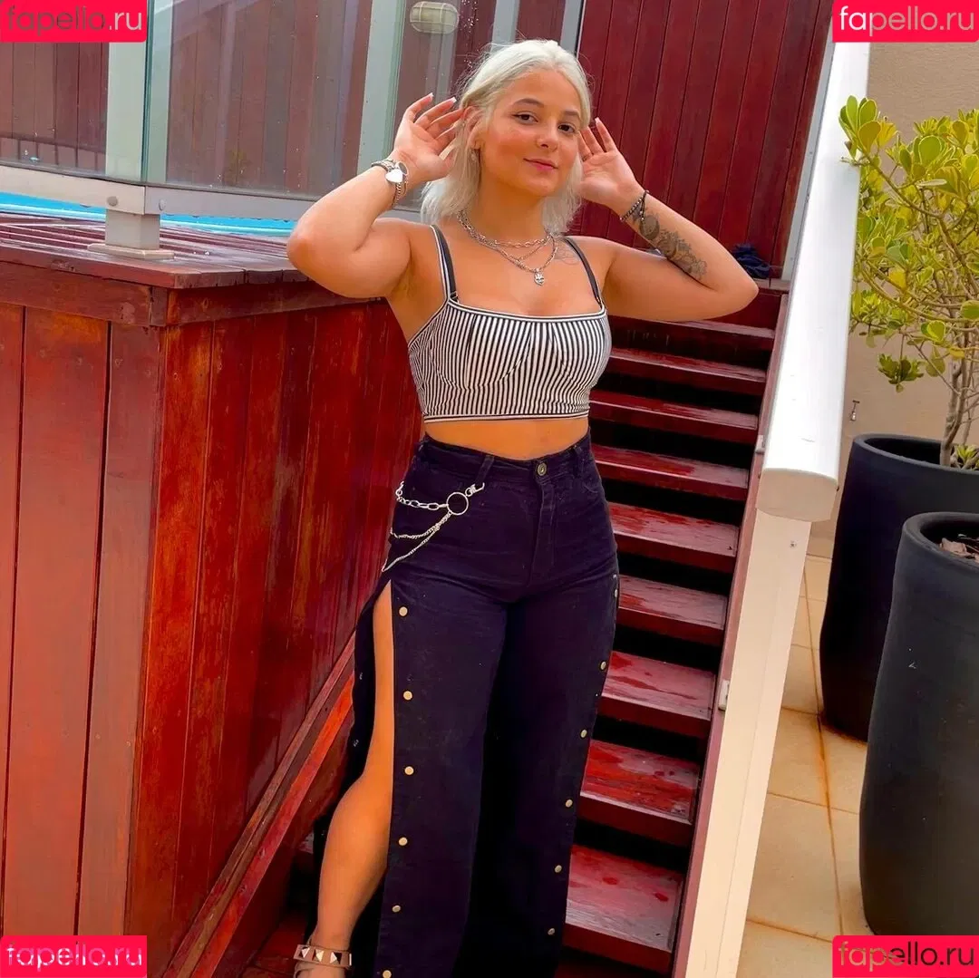 Isabela Roza Onlyfans Photo Gallery 