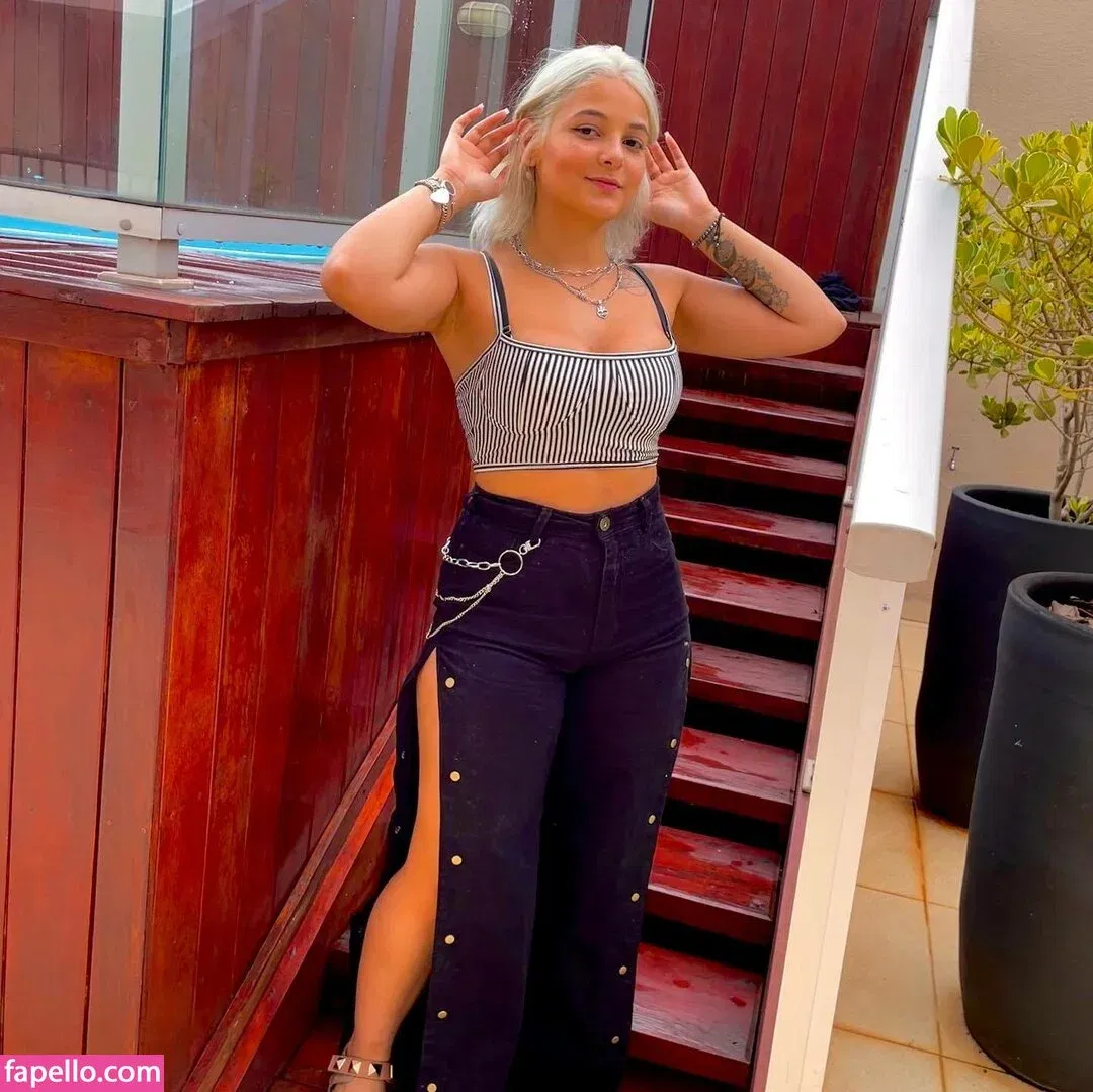 Isabela Roza Onlyfans Photo Gallery 