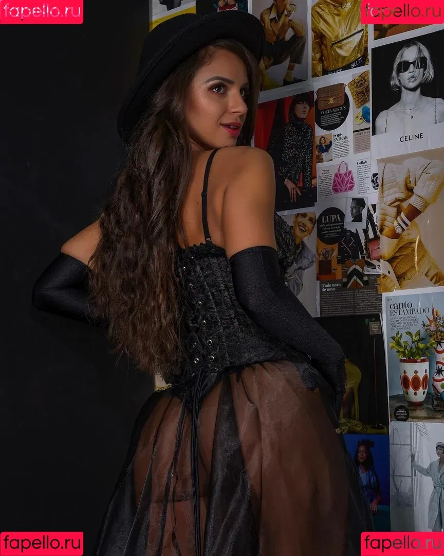 Thaieny Kenis Onlyfans Photo Gallery 