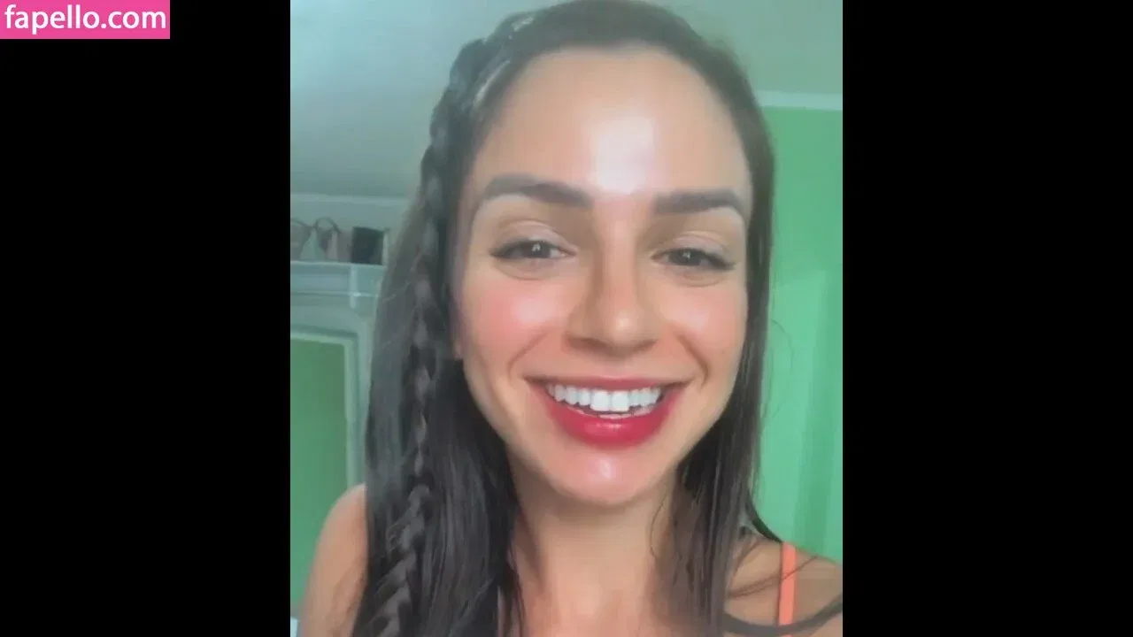 Thaieny Kenis Onlyfans Photo Gallery 