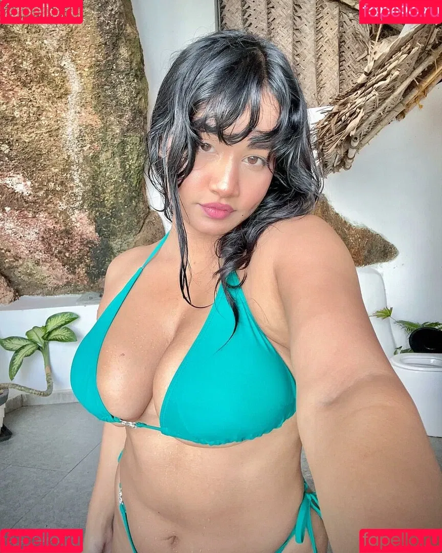 Prakriti Saha Onlyfans Photo Gallery 