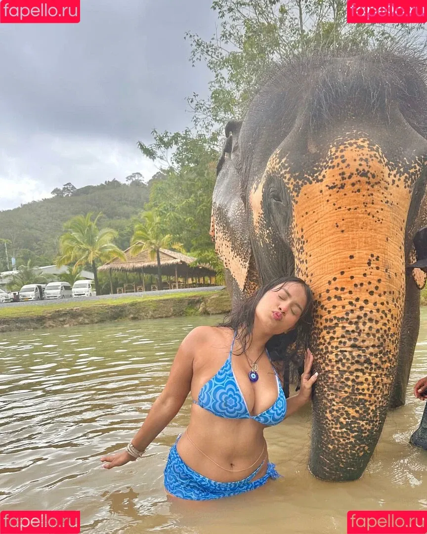 Prakriti Saha Onlyfans Photo Gallery 