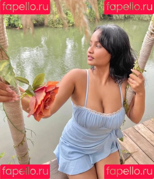 Prakriti Saha Onlyfans Photo Gallery 