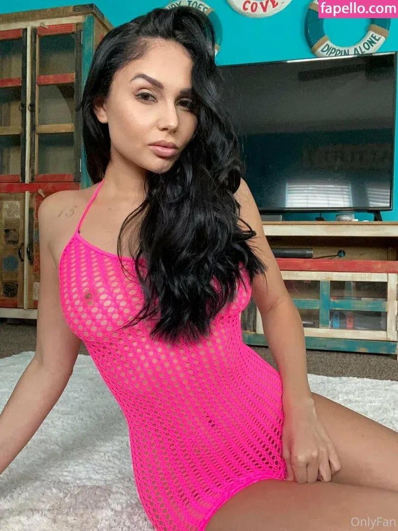 arianamarie Onlyfans Photo Gallery 
