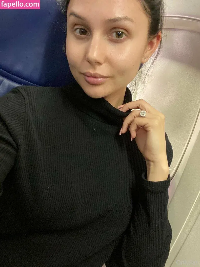 arianamarie Onlyfans Photo Gallery 