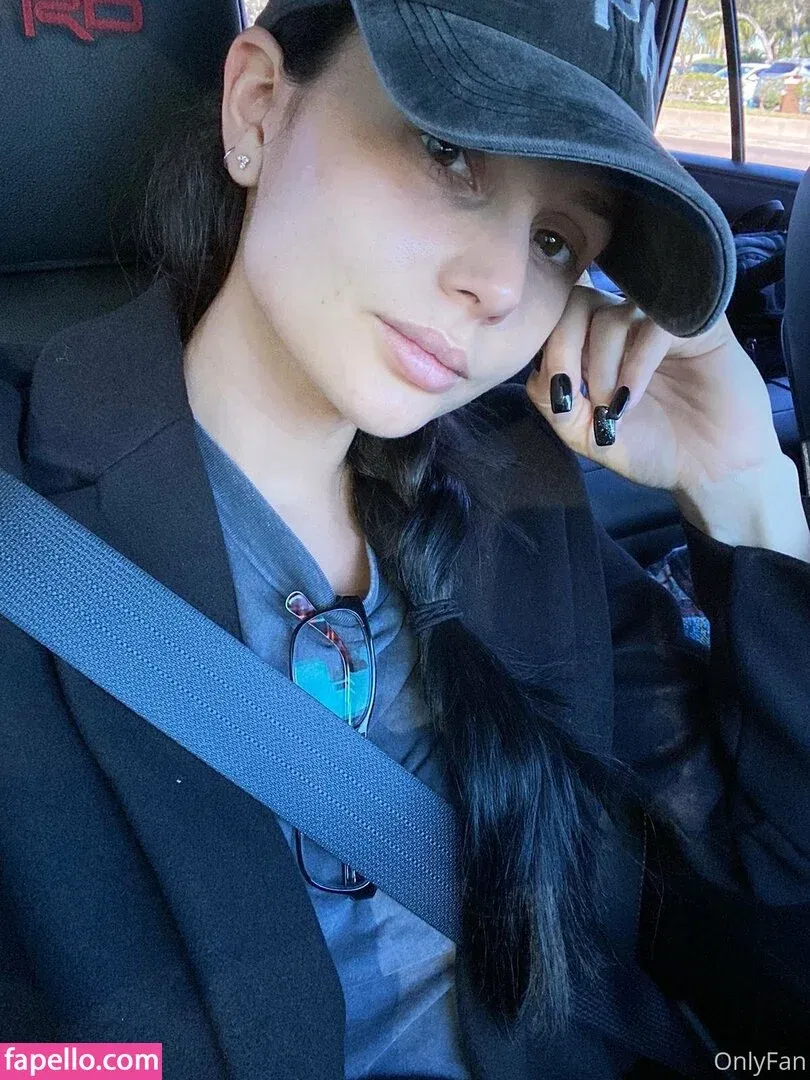 arianamarie Onlyfans Photo Gallery 