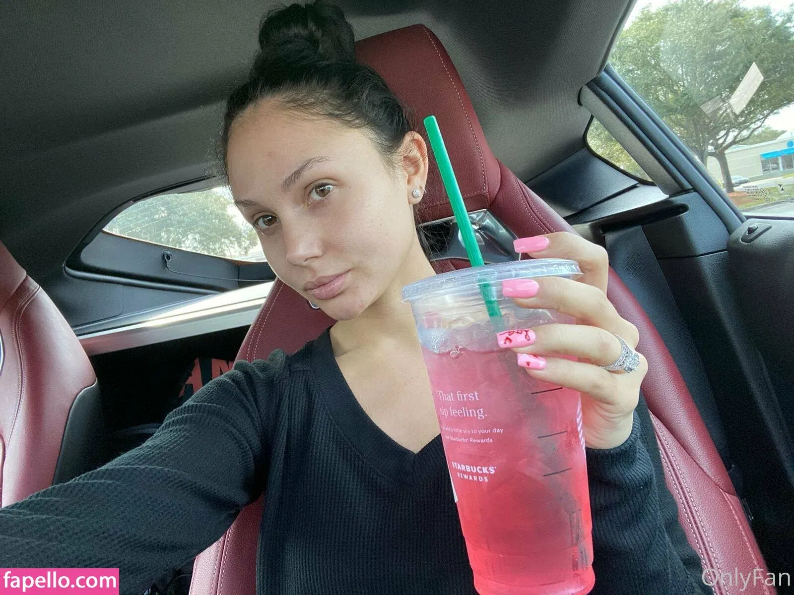 arianamarie Onlyfans Photo Gallery 