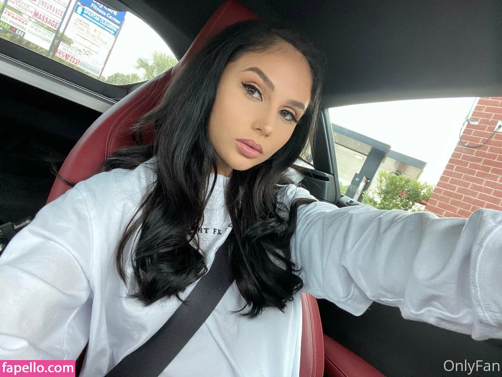 arianamarie Onlyfans Photo Gallery 