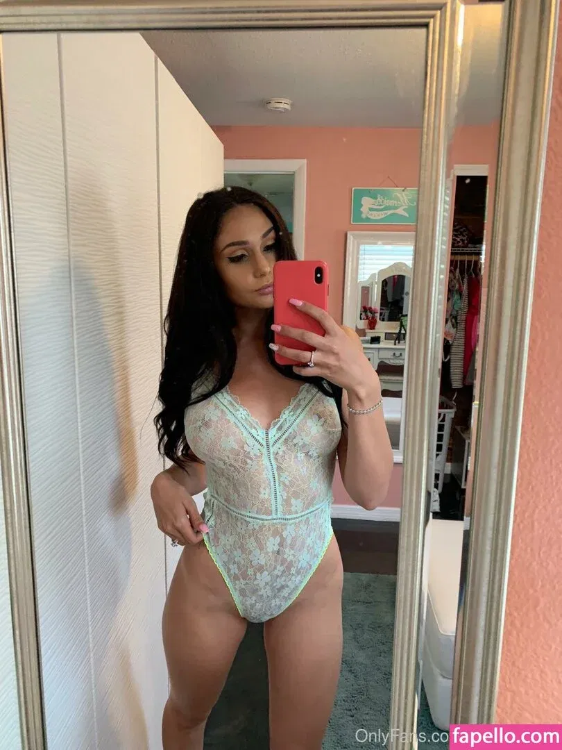 arianamarie Onlyfans Photo Gallery 