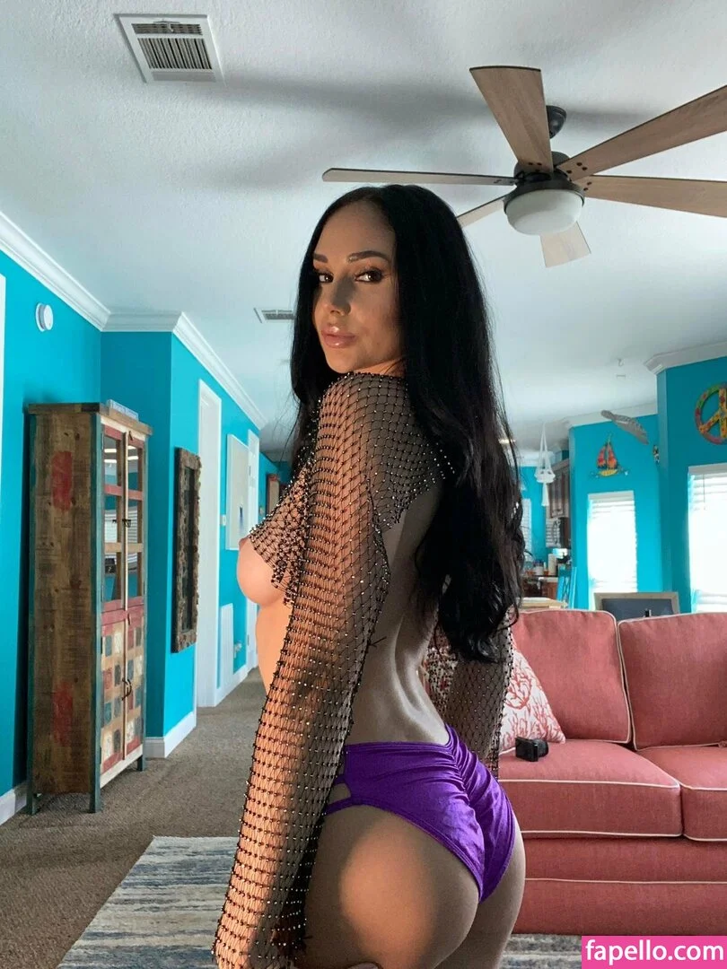 arianamarie Onlyfans Photo Gallery 