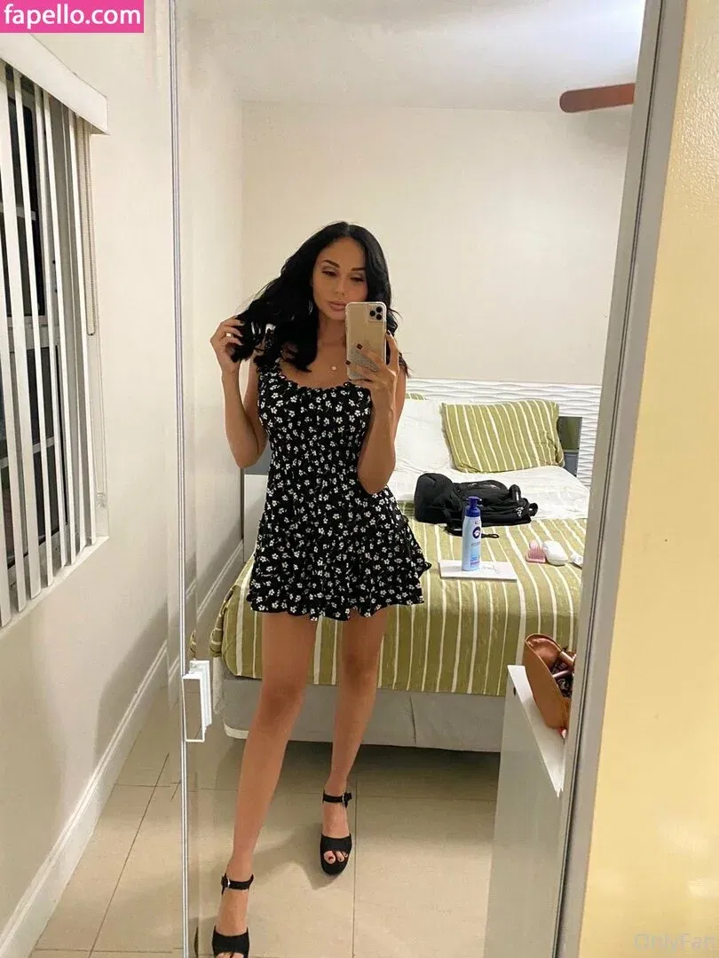 arianamarie Onlyfans Photo Gallery 