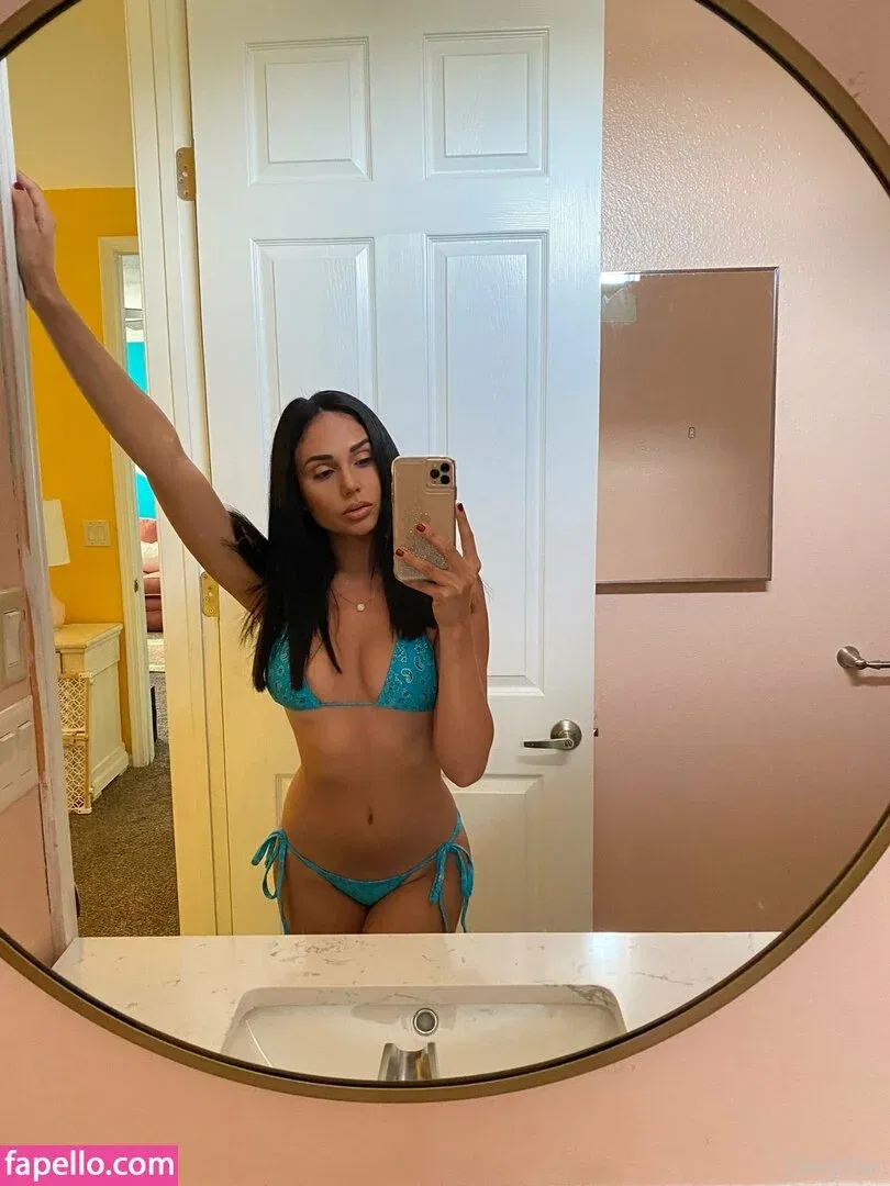 arianamarie Onlyfans Photo Gallery 
