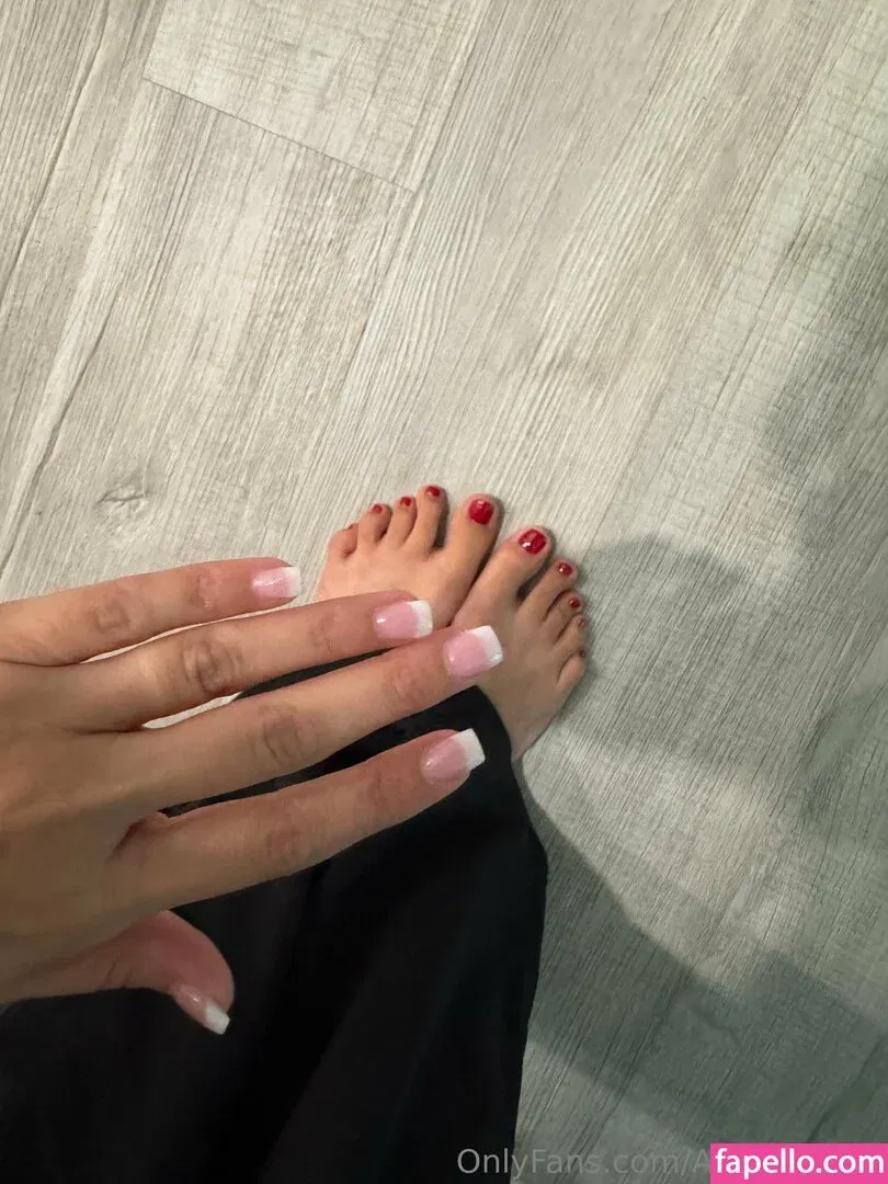 arianamarie Onlyfans Photo Gallery 