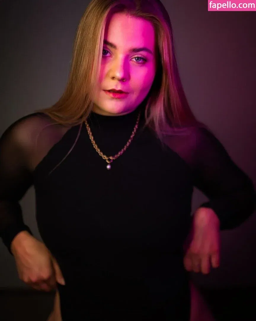 DominoKati Onlyfans Photo Gallery 