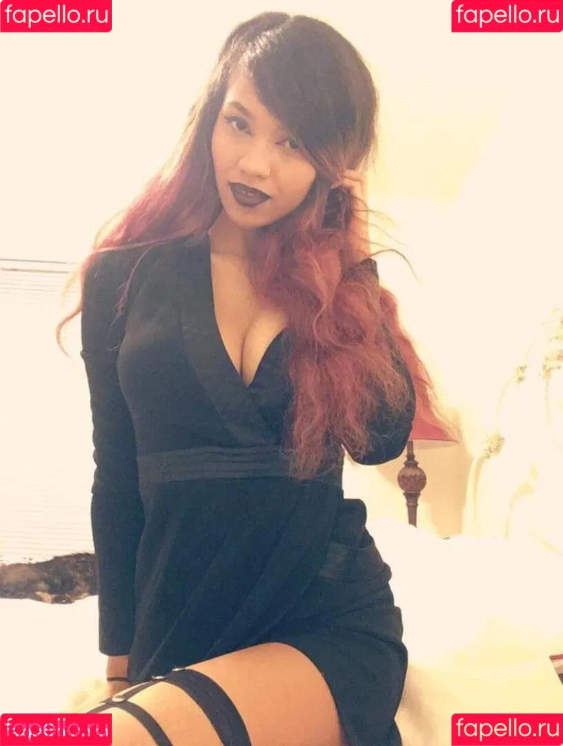 Trickywi Onlyfans Photo Gallery 