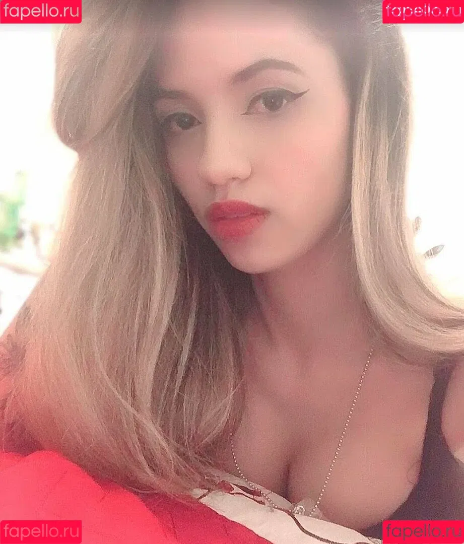 Trickywi Onlyfans Photo Gallery 