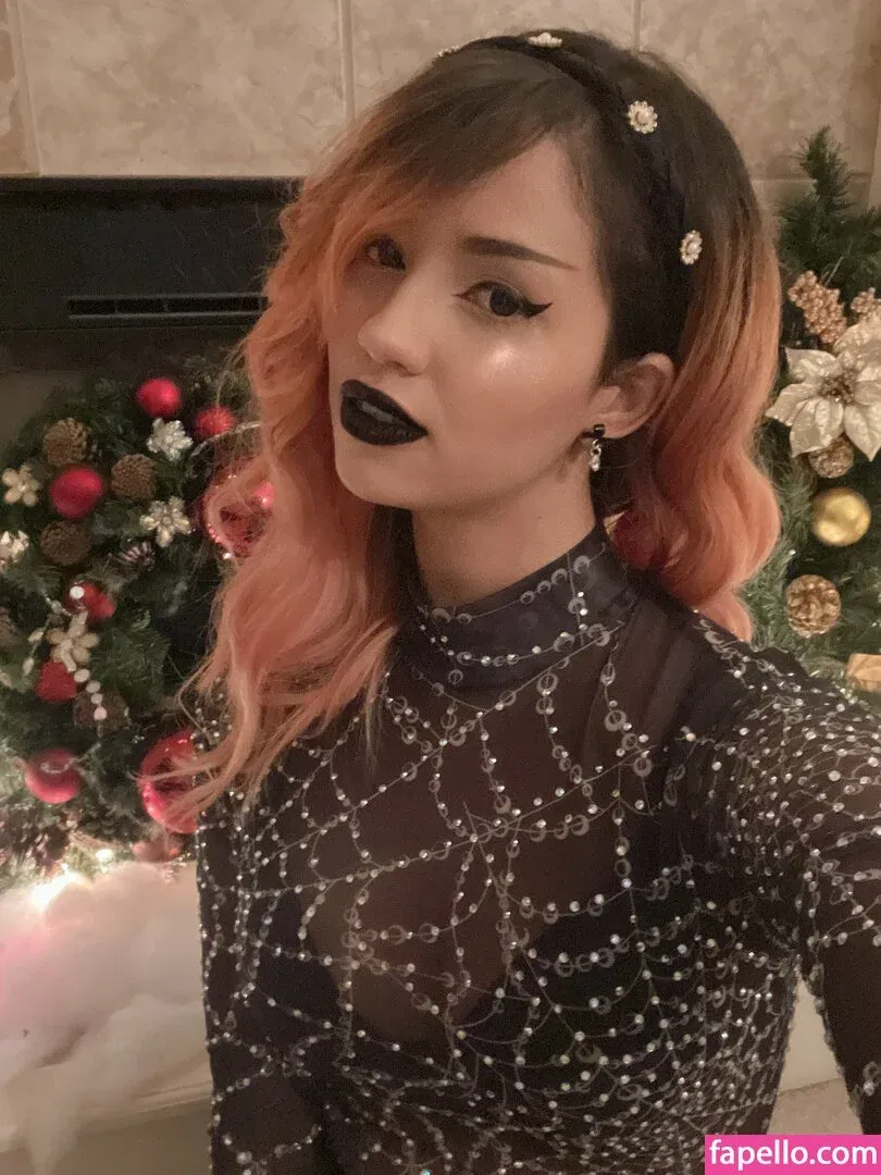 Trickywi Onlyfans Photo Gallery 