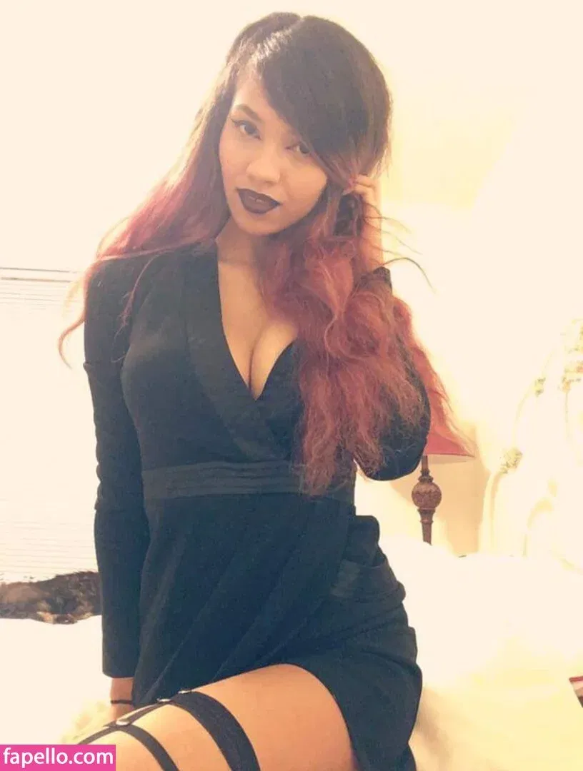 Trickywi Onlyfans Photo Gallery 