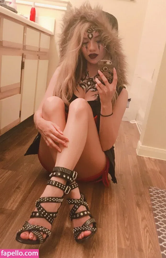 Trickywi Onlyfans Photo Gallery 