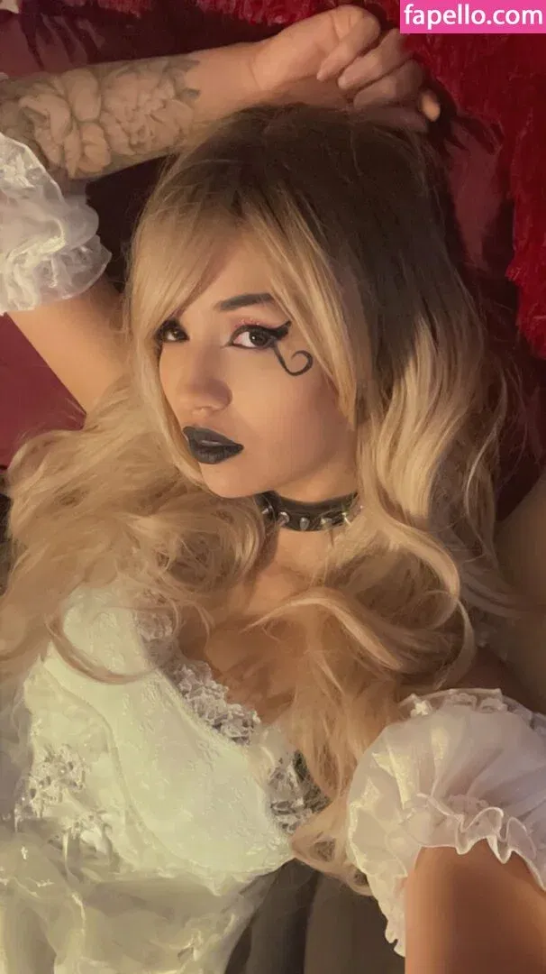 Trickywi Onlyfans Photo Gallery 