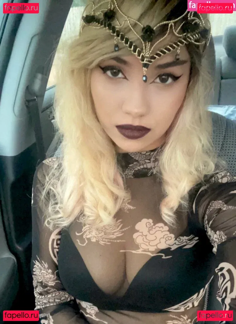 Trickywi Onlyfans Photo Gallery 