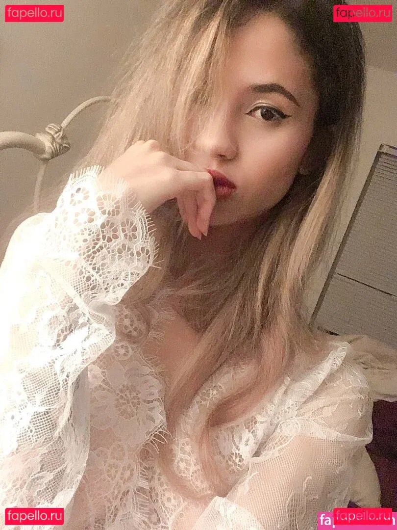 Trickywi Onlyfans Photo Gallery 