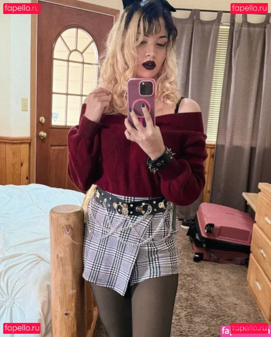 Trickywi Onlyfans Photo Gallery 