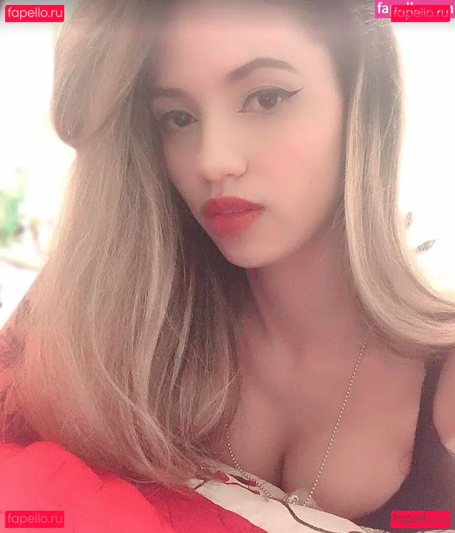 Trickywi Onlyfans Photo Gallery 