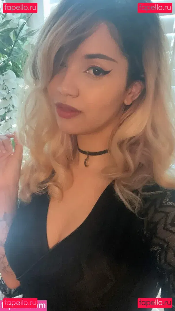 Trickywi Onlyfans Photo Gallery 