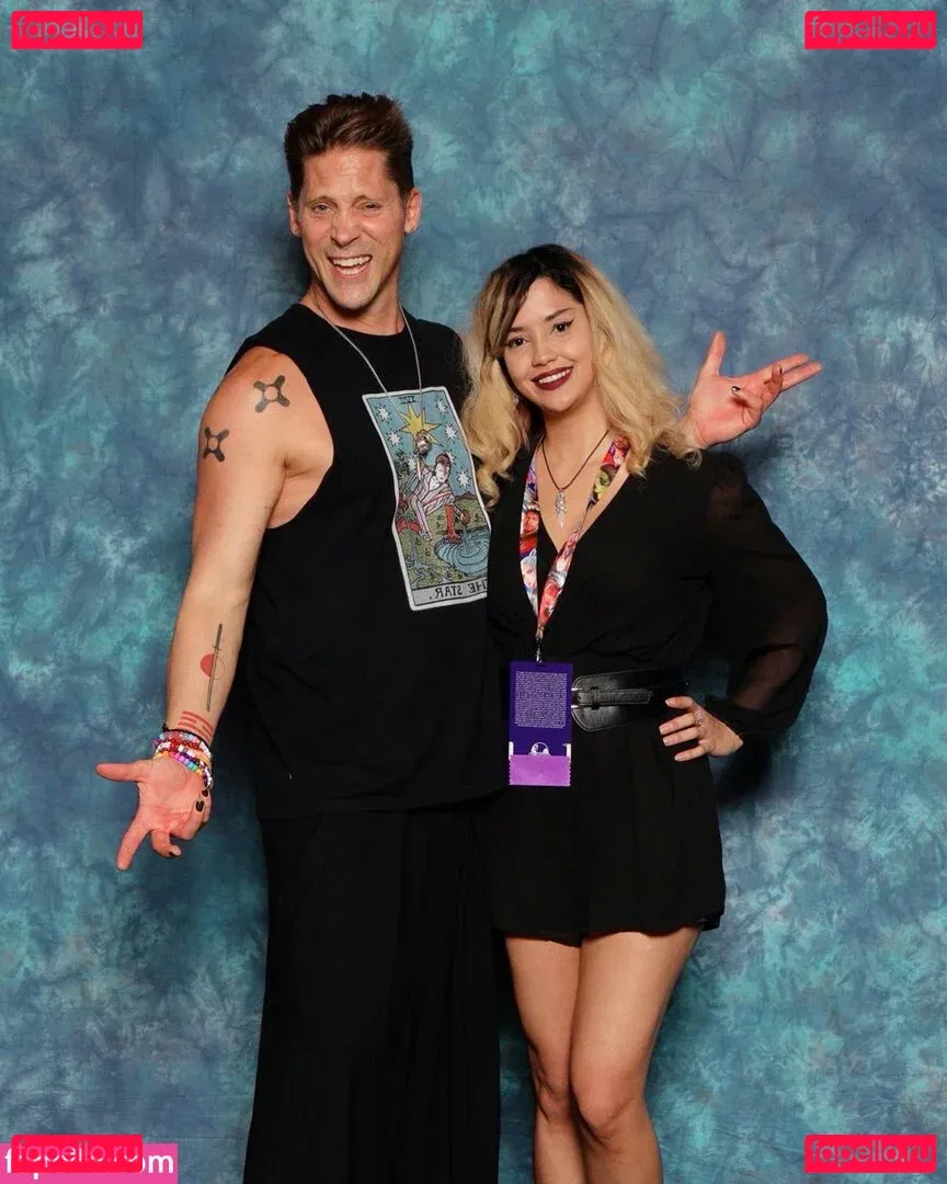 Trickywi Onlyfans Photo Gallery 