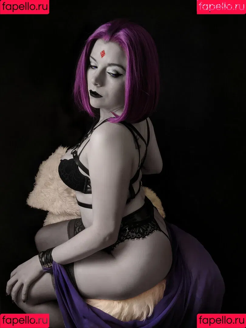 Dera Megurine Onlyfans Photo Gallery 