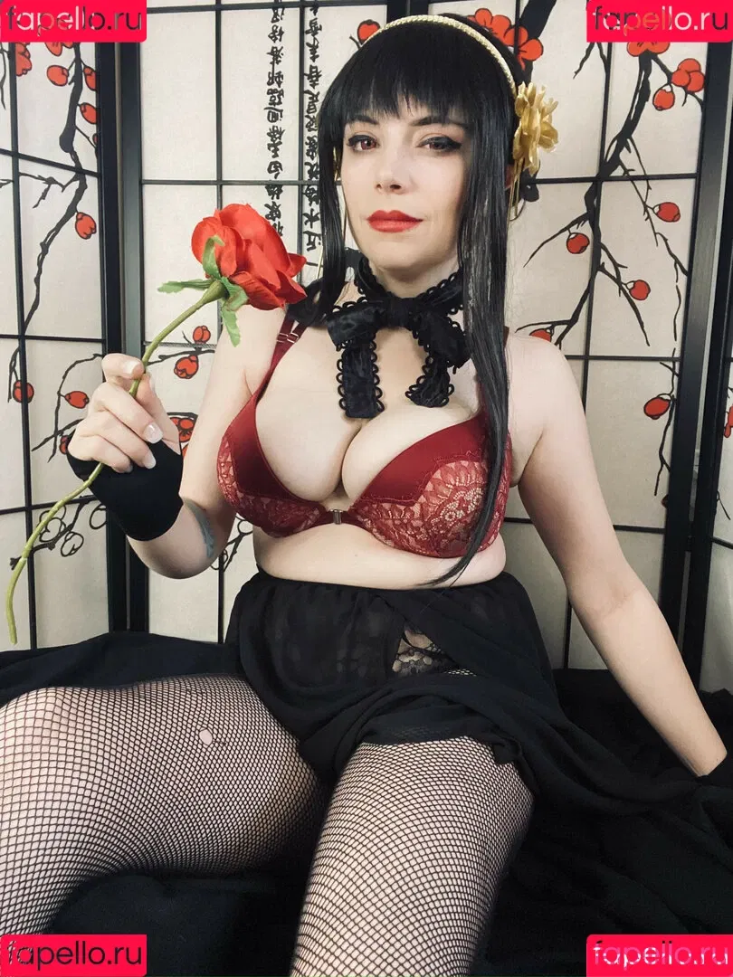 Dera Megurine Onlyfans Photo Gallery 