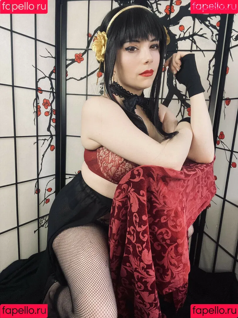 Dera Megurine Onlyfans Photo Gallery 