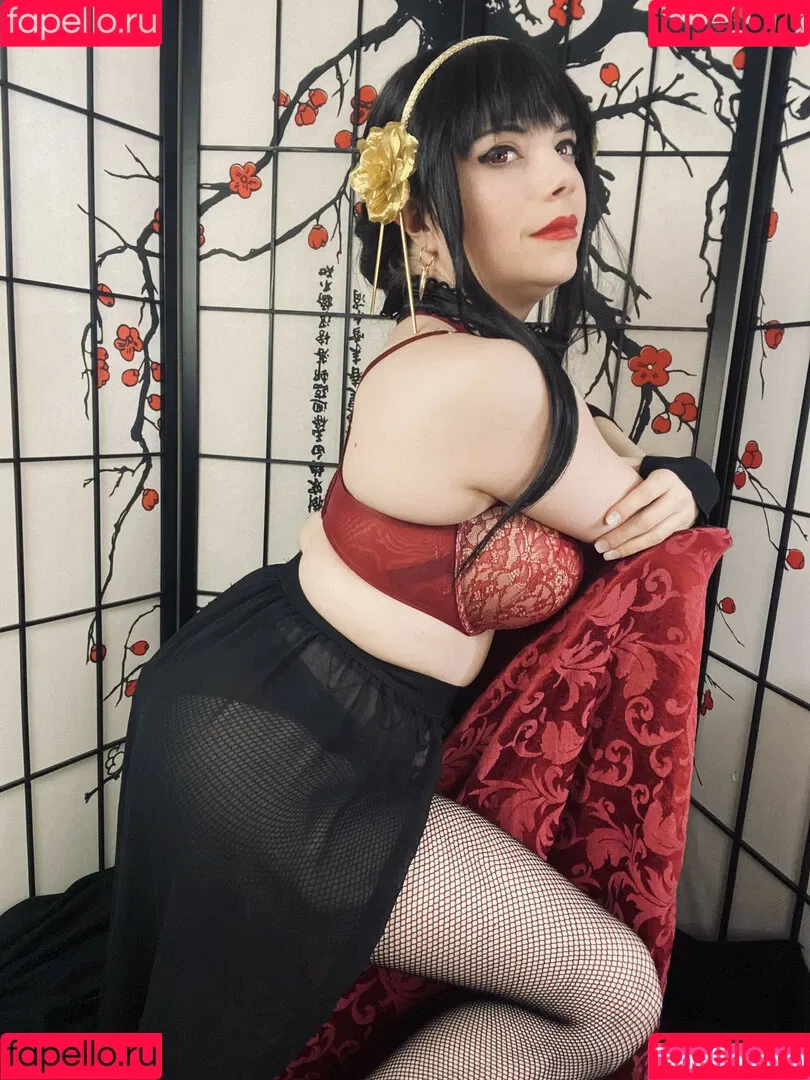Dera Megurine Onlyfans Photo Gallery 