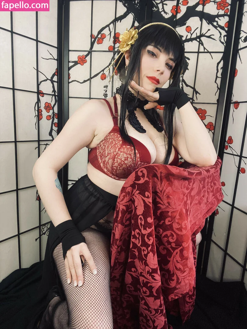 Dera Megurine Onlyfans Photo Gallery 