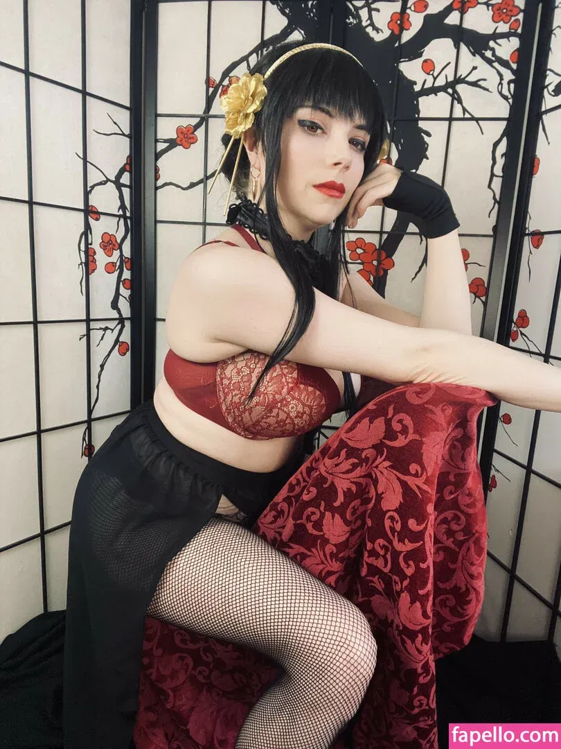 Dera Megurine Onlyfans Photo Gallery 