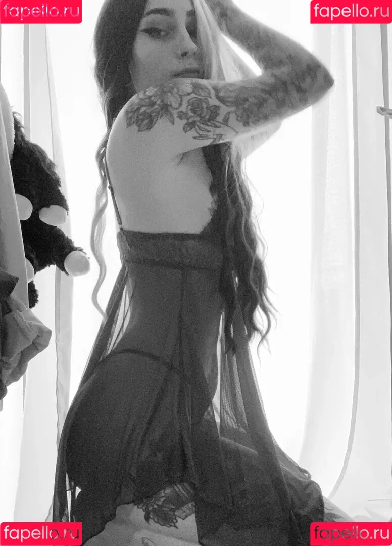 hernamewasloneliness Onlyfans Photo Gallery 