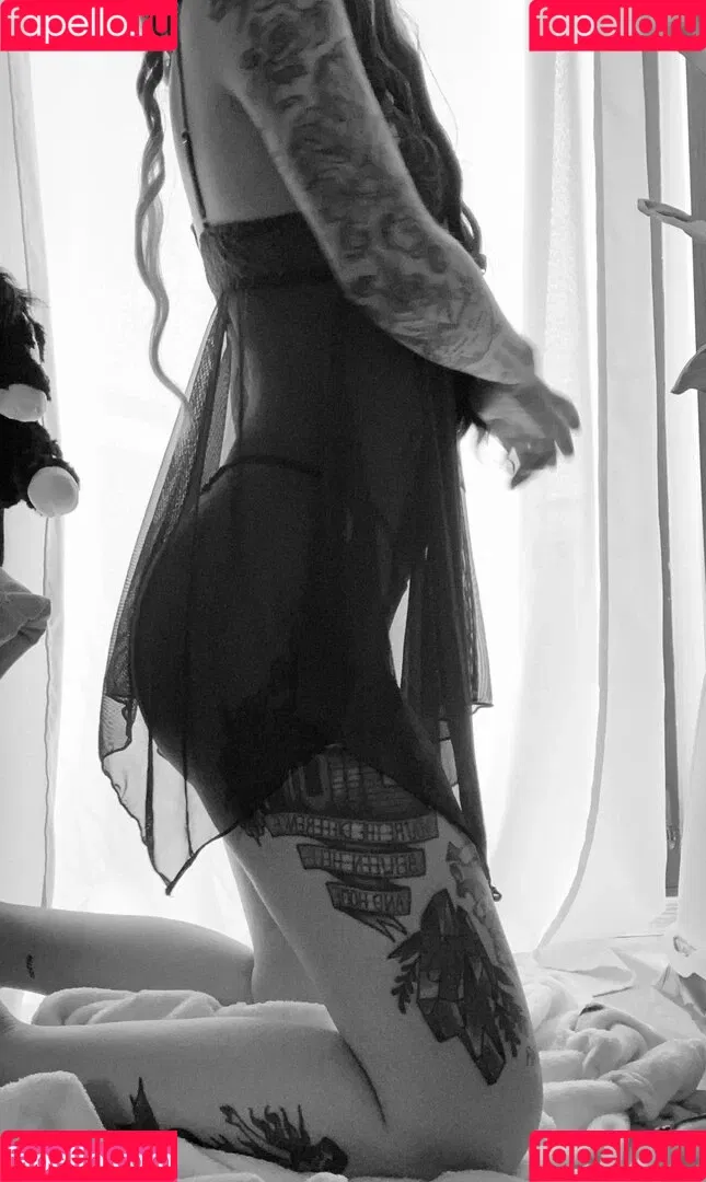 hernamewasloneliness Onlyfans Photo Gallery 