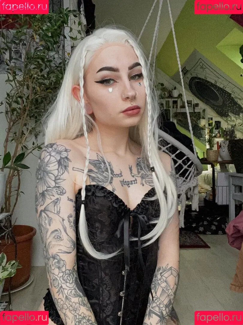 hernamewasloneliness Onlyfans Photo Gallery 