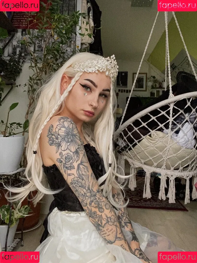 hernamewasloneliness Onlyfans Photo Gallery 
