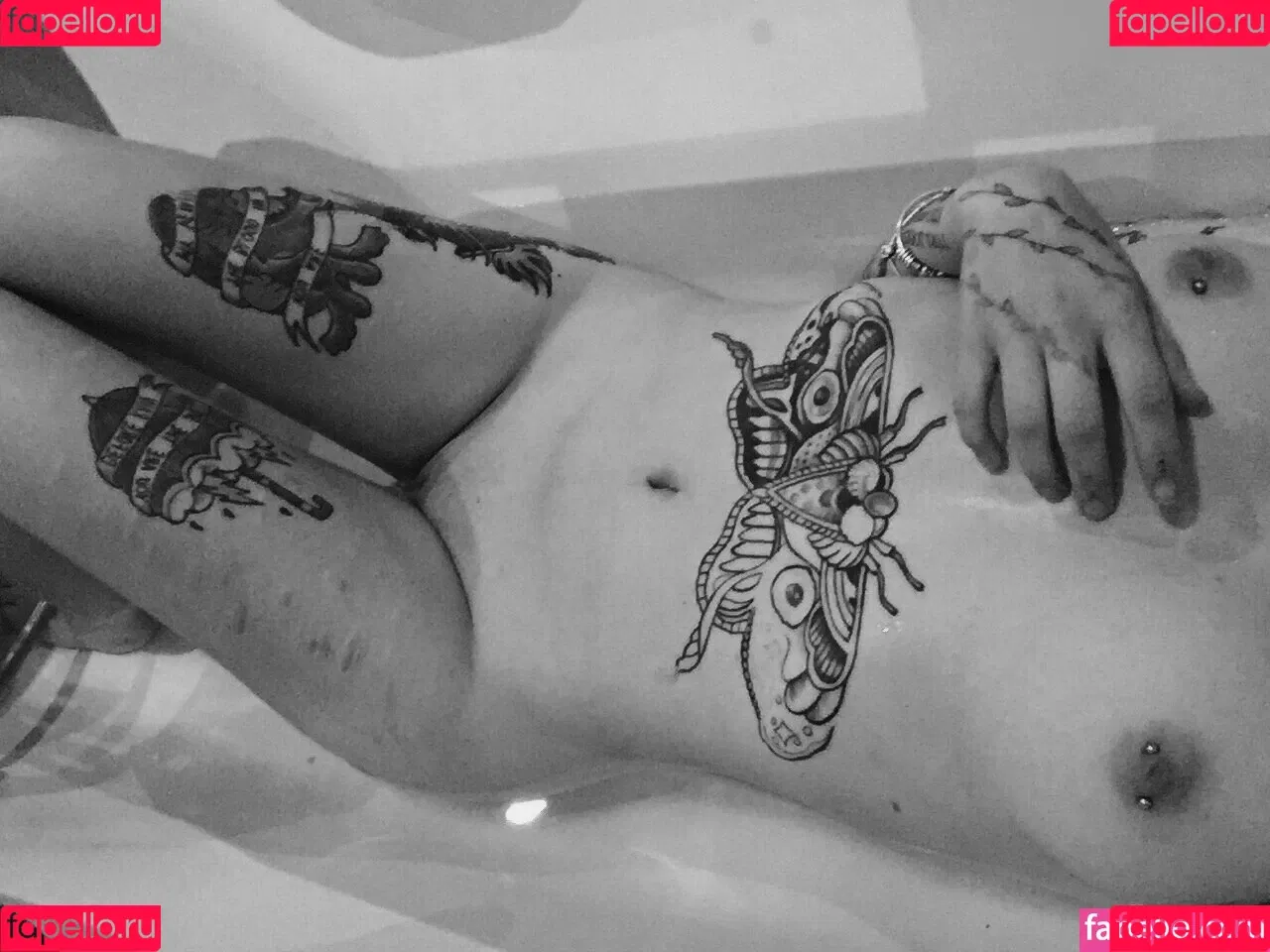 hernamewasloneliness Onlyfans Photo Gallery 
