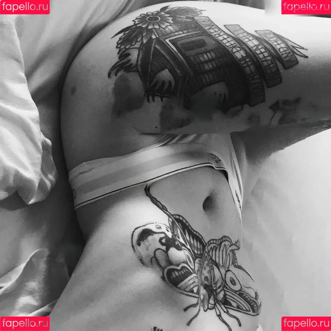 hernamewasloneliness Onlyfans Photo Gallery 
