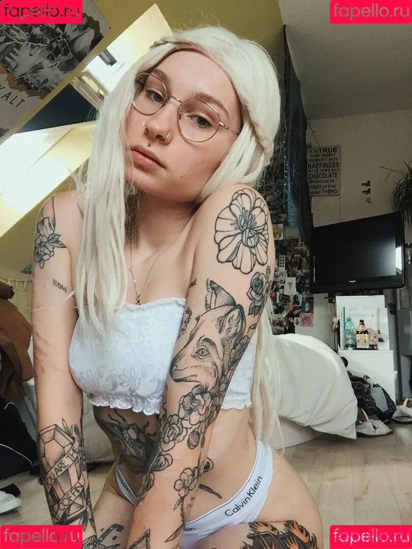 hernamewasloneliness Onlyfans Photo Gallery 