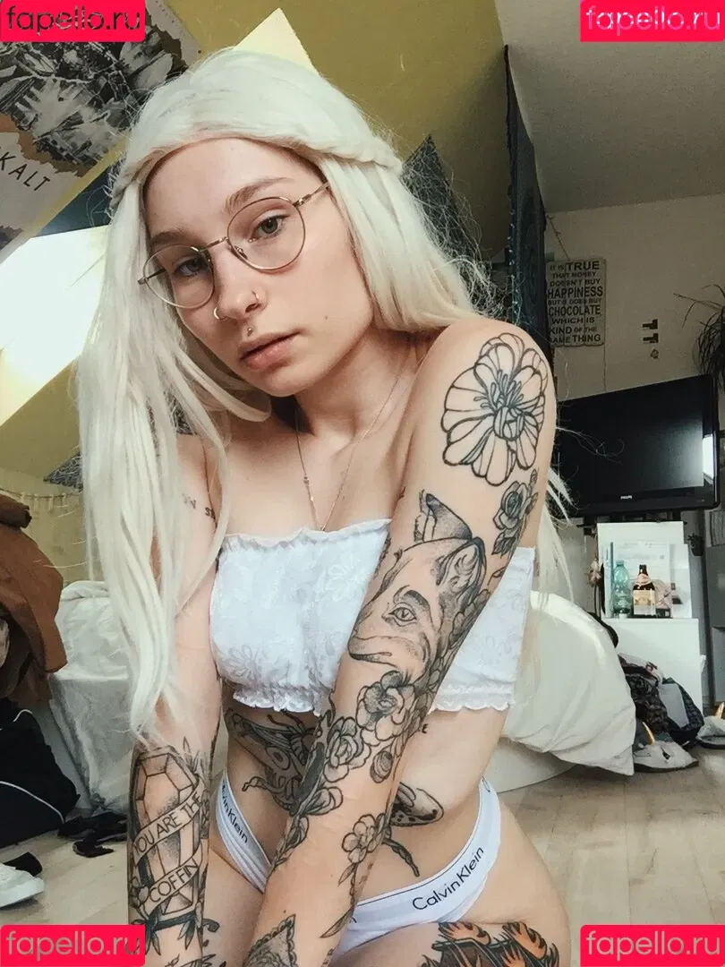hernamewasloneliness Onlyfans Photo Gallery 