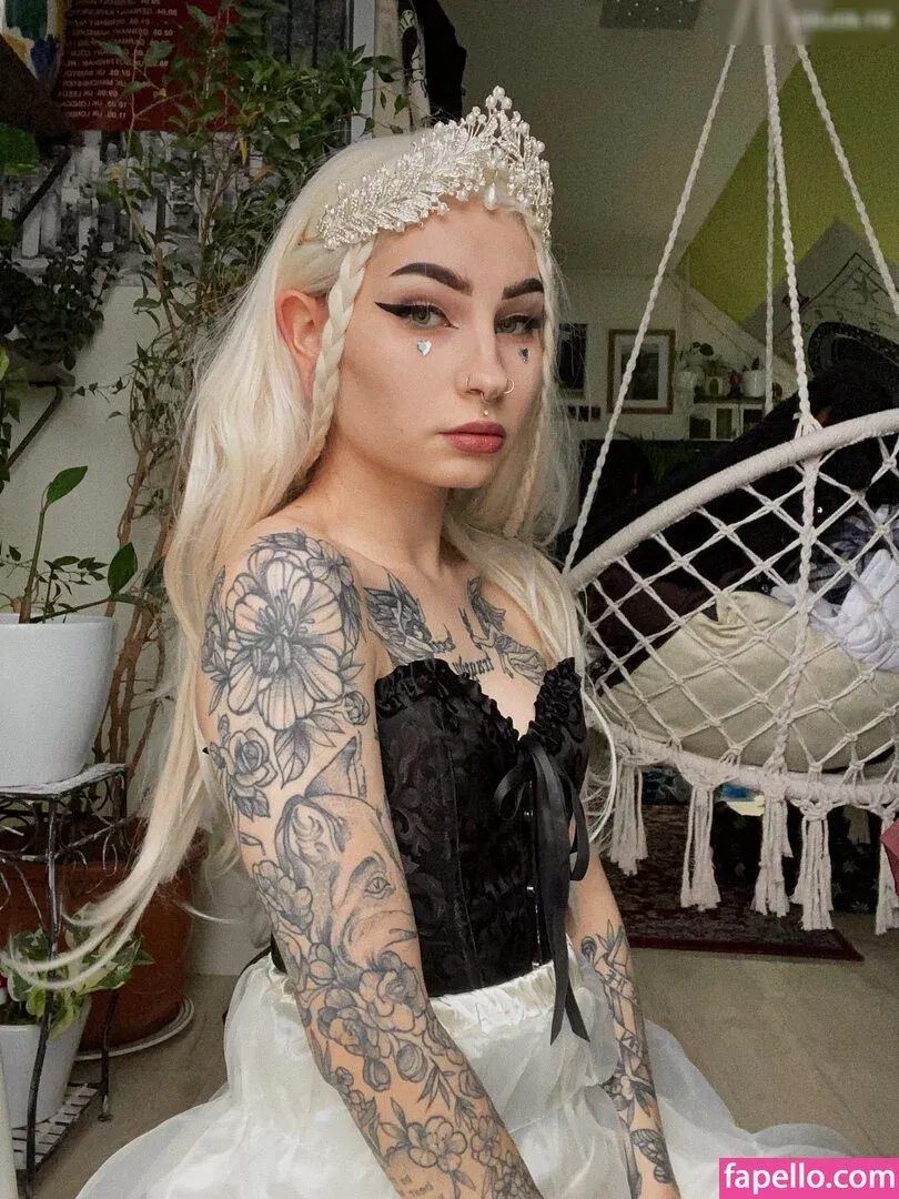 hernamewasloneliness Onlyfans Photo Gallery 