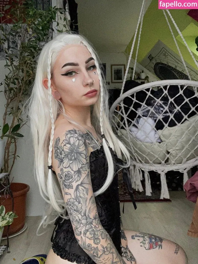 hernamewasloneliness Onlyfans Photo Gallery 