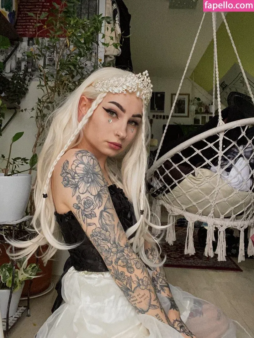 hernamewasloneliness Onlyfans Photo Gallery 