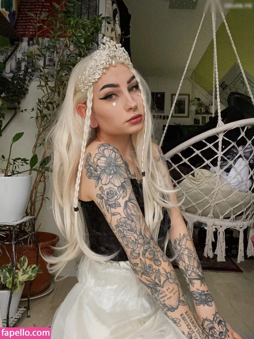 hernamewasloneliness Onlyfans Photo Gallery 